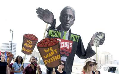 nelson.peltz.protest